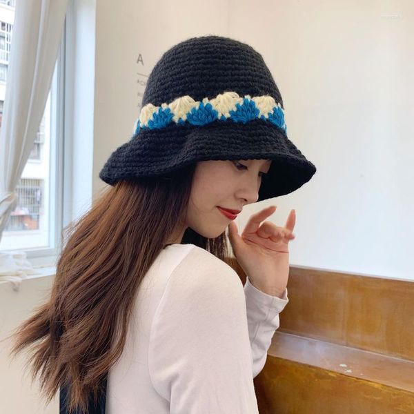 Bérets femmes chapeau automne et hiver chaud tricoté pêcheur casquette Hit couleur crochet fleur mode Pot japonais seau chapeaux