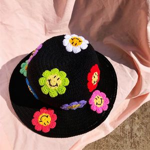 Berets Femmes Summer Sun Boho Smail Crochet floral Handmade Daisy Dames Bucket Hat Cap 221115
