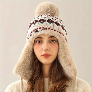 Bérets femmes chaud tricoté chapeau bonnets Jacquard oreille rabat Protection avec Pom polaire épaissie peluche Vintage