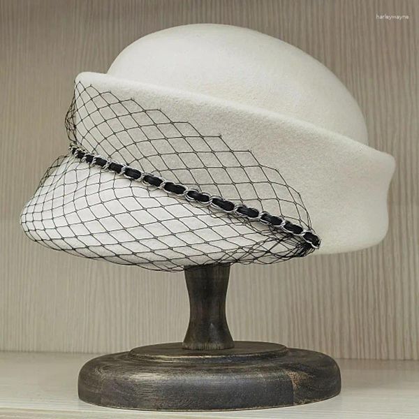Bérets laine béret femmes Fedora chapeau fascinateur chapeaux d'hiver chaîne voile filet dames pilulier mariage thé fête