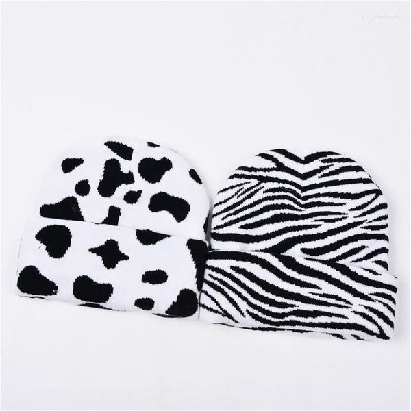 Bérets Zebra Match Trime de vache Keep Tobe Recping Boneie Hat Unisexe Automne Hiver Fashion Stripe Skull Cap Ski