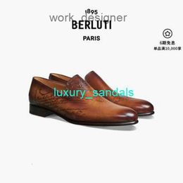 Berluti Mens Dress Shoes Leather Oxfords schoenen Berluti Classic Curvive Galet Kalf Classic Pattern Gegraveerde heren Leerschoenen Lefu schoenen Brown 055 Hbaw Axj3