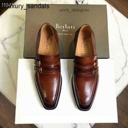 Berluti Mens habille chaussures chaussures en cuir Nouvelles affaires bruti mens décontractées à la mode et beau oxford un pas Lazy RJ 35fp zllt rcdc