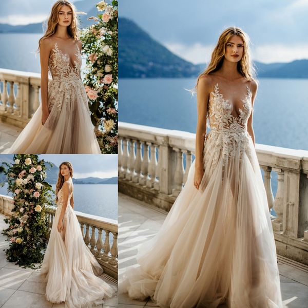 Berta Vestidos de novia con apliques de encaje Vestidos de novia con cuello de joya transparente Sin espalda Lentejuelas Longitud del piso de playa Una línea de tren de barrido Vestido de novia de tul