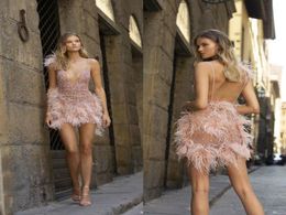 Berta Robes De Bal Sexy Voir À Travers Des Paillettes Perlées Plumes Spaghetti Mini Rose Robes De Soirée Sur Mesure Courte Robe De Soirée Formelle4604935