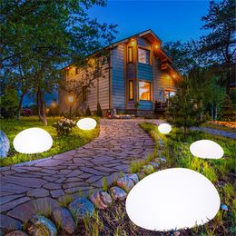 Clotte de pelouse solaire extérieure Lights modernes Creative Stones Lamp Garden LED LED IP65 IP65 pour la maison