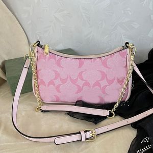 Beste kwaliteit Designer onderarm kleine handtassen vrouwen schoudertas zachte teri hobo co half-moon dames stokbrood ketting riem croissant tassen roze portemonnee 16