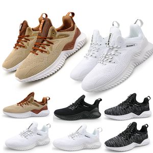 Qualité Racer Primeknit Runner pour hommes femmes chaussures de course triple bottes noires designer sport baskets formateurs