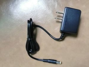 Adaptador del convertidor de 5V 2A 2A más vendido DC 5V/2A 2000MA Fuente de alimentación DC 5.5 mm x 2.1 mm para cajas de TV