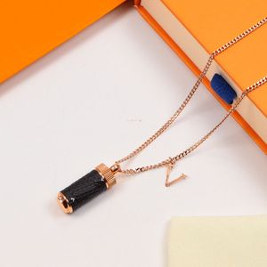 Meilleure vente bouteille de parfum collier qualité couple colliers 3 couleur doré long collier mode bijoux en acier inoxydable approvisionnement en gros