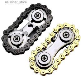 Beyblades Metal Fusion Fidget Toys Metal Flywheel Gyro Gyro Great Antistress Fun Sproquets Hand Spinner Stress Relakever Gift Edc for Children Adults L416