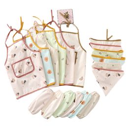 Slabbetjes Spuugdoekjes 3-delig Baby Kinderen Peuter Waterdicht en Vlekbestendig Schort Bandanamouwen Kunstkiel Voedingsslabbetje accessoires 6-36 maanden 230919