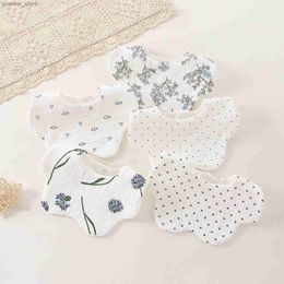 Bibs Burp Tissu 6 coton Baby Bibs Cute Salive imprimées serviettes nouveau-nés Bibs et filles alimentant les dossiers y240415y240417o16u