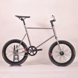 Bicicleta de 20 pulgadas bicicleta de engranaje fijo de acero retro de plata marco de electroplatación bicicleta de carretera de una sola velocidad con ruedas de diámetro pequeño y frenos V