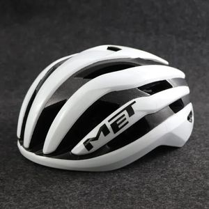 Casque de vélo Capacete de Bicicleta Cycling Ultralight Road Bike Mountain Scooter Motorcycle CICLISMO 240422