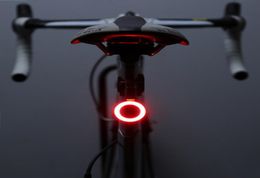 Bicycle Tailight 5 modes LED USB RECHARGAGE CYCLING VOILLE ARRÈS LATTRE MADIEUX LAVERSEURS LAVERS D'AVERTISSE