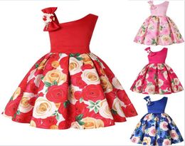 Grote boog schuine schouderjurk voor kinderen verjaardagsfeestje baby meisjeskleding blauw rood roos bloemenprint jurk jurken 29 jaar oud ch3053596