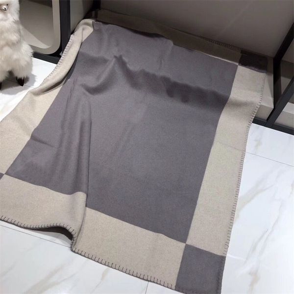 Grandes couvertures de designer écharpe tapis à carreaux couverture jeter épais femmes bébé garçon écharpe chaude grand carré en peluche gris cachemire élastique canapé couverture de luxe populaire