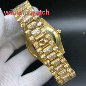 Reloj de pulsera con bisel de diamantes grandes, caja de acero inoxidable dorada con hielo completo de 43MM, relojes automáticos con esfera dorada 242T