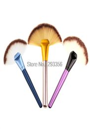 Broussages de cosmétiques à grand ventilateur 3 couleurs pour choisir maquillage doux grand ventilateur Brush Blush Foundation Make Up Tool1081411