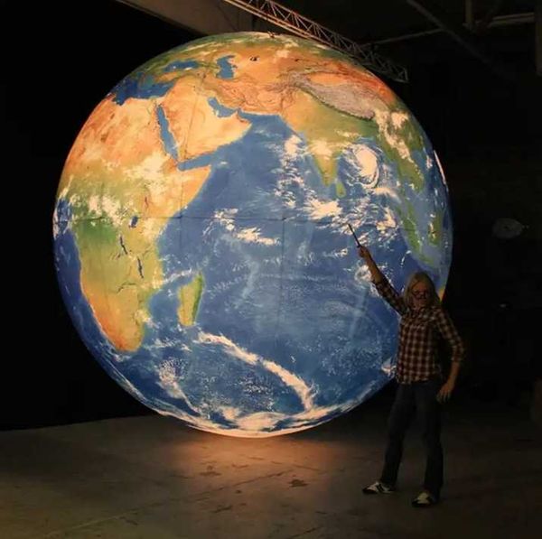 Globe terrestre gonflable géant de grande boule de terre gonflable avec des lumières menées pour la décoration de partie de boîte de nuit