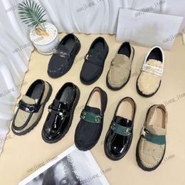 Mocasines con hebilla de diseñador para niños grandes y pequeños, zapatillas de lona de cuero de otoño y primavera, letra entrelazada, mocasines de Pricetown, línea roja verde, zapatos de vestir para niños pequeños