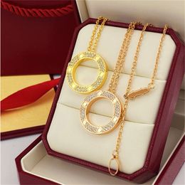 Big Round Pendant Diamond Designer Jewelry Fashion Charm Classic Womens Circle Cercle en acier inoxydable Gold Plaqué Collier Love Chain