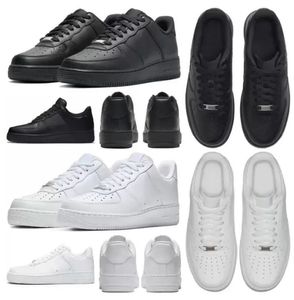 Chaussures de designer classiques triples noir et blanc pour hommes grande taille 12 13 46 47 forces 1 low s panda course jogging marche tennis 1s baskets femmes un entraîneur de sport en plein air