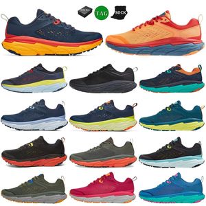 Grande taille 12 36-46 Chaussures de course pour femmes Bondi 8 Clifton 9 Kawana Mens Designer Chaussures Athletic Road Shock Absorbing Sneakers Trail Trainer Gym Workout Sports Chaussures