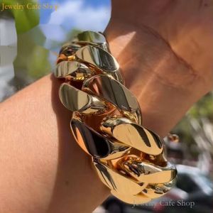 Groot formaat 30 mm vergulde armband Miami Cuban Link Chain Hip Hop Fashion sieraden Bracelet mode Cubaanse armband voor mannen