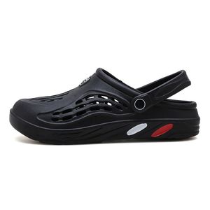 Zapatillas de gran tamaño 36-45 para hombre y mujer, zapatos coloridos con agujeros para la playa de arena, sandalias transpirables y ligeras de fondo suave para caballeros