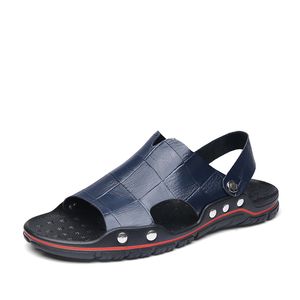 Big Size 38-45 Outdoor Gazon Sandalen Aankomst Groothandel Luxurys Designers Flip-flops Soft Bottom Trendy Sandy Beach Shoes