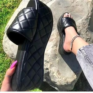 Grande taille noir blanc mode femmes plate-forme sandales chaussures pour femmes Sandalias sandales femme femmes Zapatos Mujer