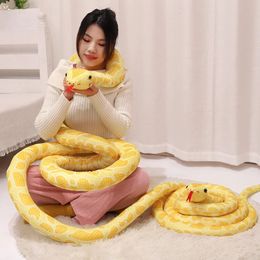 Big Size Simulated Python Plush Toys Giant Snake Cobra Long Farmed Pluxie Oreiller Home Decor Boys Exquis Cirthday de Noël 240507