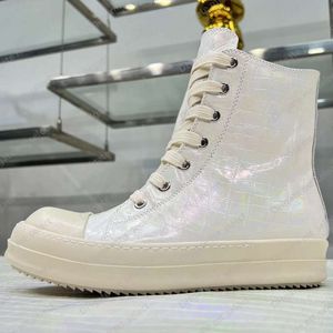 Big Size Dames Enkellaarsjes Holografische Kleur Bovenwerk Hoge Kwaliteit Moderne Mode Sneakers Dames Platte Schoenen Met Veters