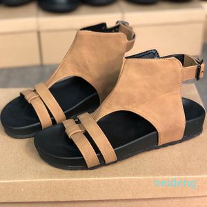 Big Size Vrouwen Zomer Sandalen Patent Leer Enkelschakelaars Schoenen Luxe Strand Dames Sandalen Party Huwelijksglijbanen Sandaal Puin 2302