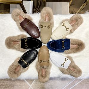 Pantoufles de créateurs de marque tongs en fourrure véritable sandales de créateurs diapositives chaussures de créateurs pantoufles de plage pour dames