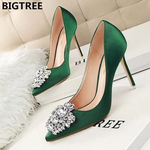 BIGTREE, zapatos de boda para mujer, color plateado, gris y negro, satén de seda sintética, diamantes de imitación, zapatos poco profundos de cristal para mujer, tacón alto de aguja 240129