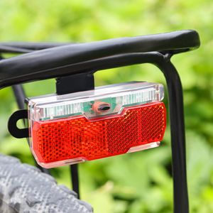 Lumières de vélo rouge vélo feu arrière utiliser 2 pièces piles AAA lampe de support avec réflecteur cyclisme 230605
