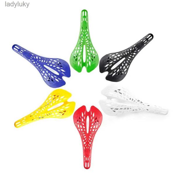 Sillines de bicicleta Sillín de bicicleta de plástico ligero MTB Road Mountain Bike Saddle Seat Cojín de PVC Ciclismo Araña Ergonómica Hollow Saddle PartsL240108