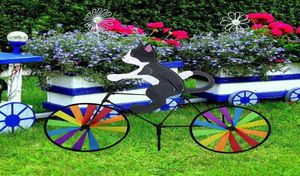 Bike Spinner Cat Dog Bicycle Garden Stake voor balkon Patio Yard Handmade Wind Spinner Cartoon Biking Garden Yard Decor Q084543385
