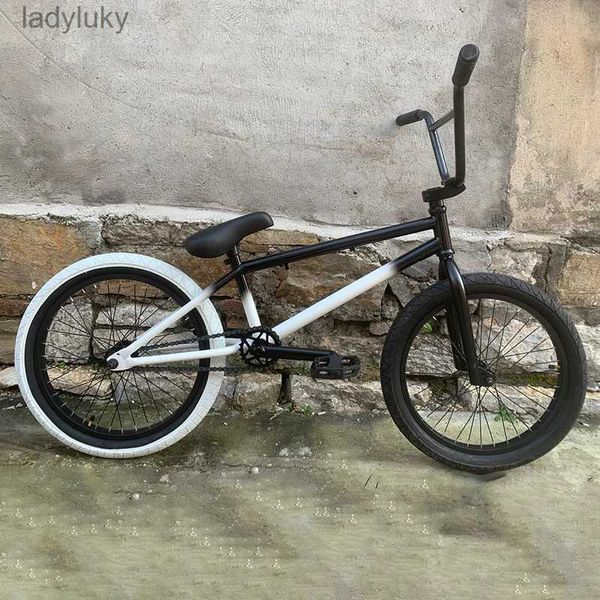 Bicicletas 20 pulgadas HOME BMX Crmo Marco de acero Bicicleta de acción profesional BMX Rodamiento completo Rueda pequeña Vehículo negro purpúreo L240105