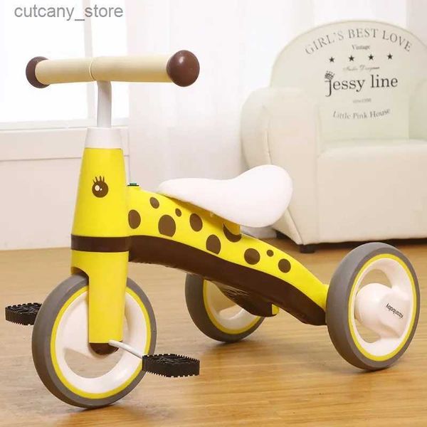 Vélos Tricyc à pédales avec musique pour enfants de 1 à 3 à 5 ans, bébé Bicyc Ma et Fa, voiture à grande balance, cyclisme en douceur, nouveau chaud 2023 L240319