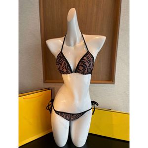 bikini diseñador traje de baño señoras verano diseñador bikini triángulo correas sexy ropa de playa fiesta de moda alta calidad sin espalda mujeres trajes de baño bikinis traje de baño T1