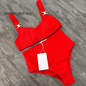 Bikini Designer Swimwwear Ladies Luxury Maignure de maillot de bain CEL Designers Two Piece Bathing Fosts Girls Beach Clothing Summer Brand Swim Suite FZ1-8