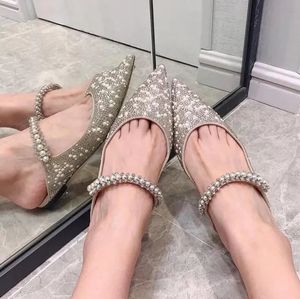 Bing platte sandalen pantoffels met kristallen versierde muiltjes met studs lakleer schoenen met strass sandaal dames luxe ontwerpers geklede schoenen gesloten tenen schoenen