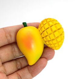 Bionic Food Fridge Aimant créatif Magnétique réfrigérateur Stick Banana Mango Strawberry Carrot Cup Model Refrigérateur Décoration