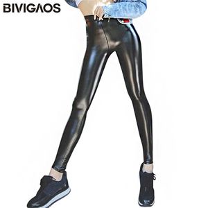 Bivigaos vrouwen herfst zwart PU lederen legging broek fluwelen dikke warme leggings slanke sexy push-up skinny broek 211204