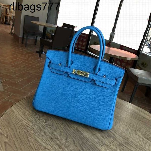 Sacs en cuir BK Designer Sac à la main Blue Lycoue Grain Womens Womens Bright Soft Handbag Sac à main Middle