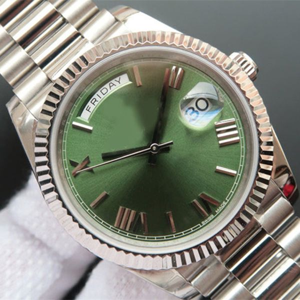 BK Versión de fábrica Reloj de diseño 2813 Movimiento V2 Esfera verde 228239 Correa de acero inoxidable plateada Vidrio 40 mm Relojes de buceo para hombres